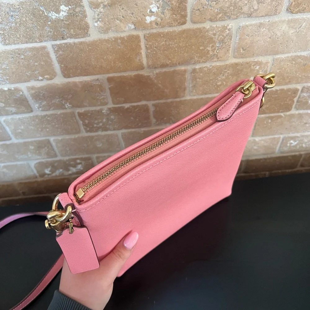 Coach Kitt Messenger Crossbody Bag Purse with Dust Bag